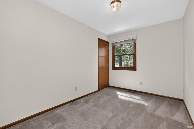 1500 Cottonwood Drive, Elkhart, IN 46514