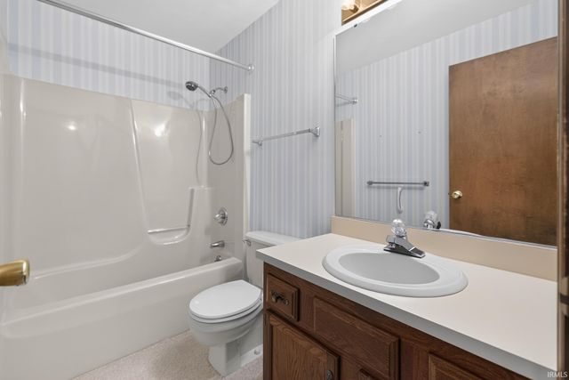 1500 Cottonwood Drive, Elkhart, IN 46514