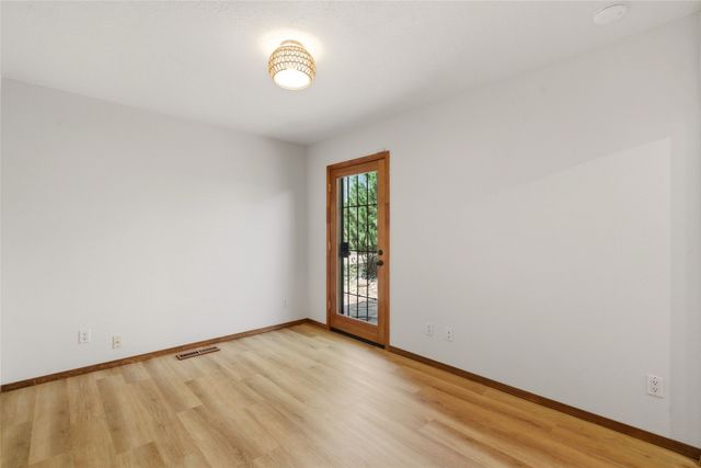 2201 Paseo de los Chamisos, Santa Fe, NM 87505