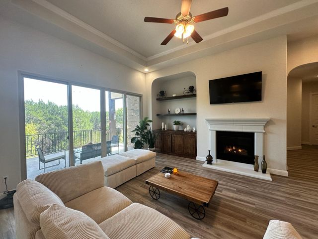 240 Brentwood DR, Austin, TX 78737