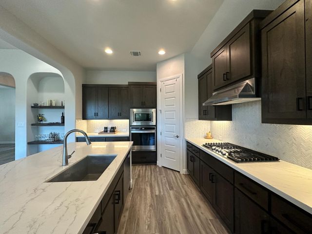 240 Brentwood DR, Austin, TX 78737