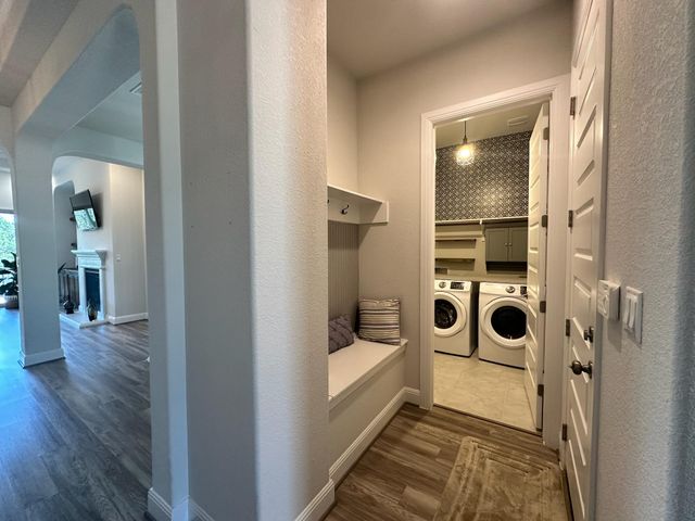 240 Brentwood DR, Austin, TX 78737