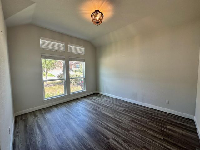 240 Brentwood DR, Austin, TX 78737