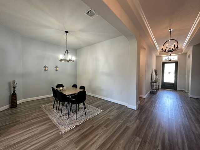 240 Brentwood DR, Austin, TX 78737