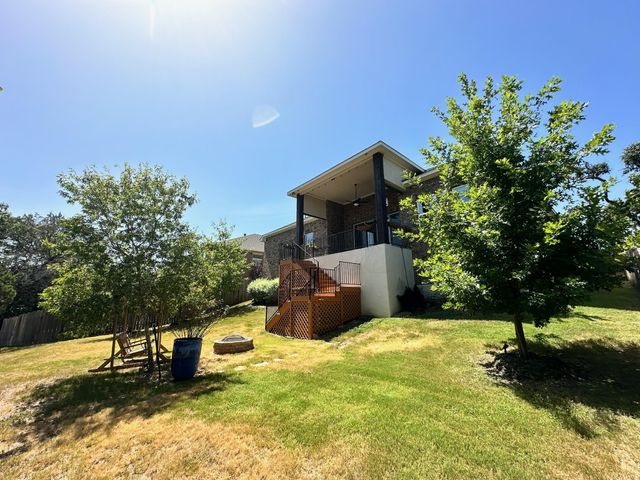 240 Brentwood DR, Austin, TX 78737
