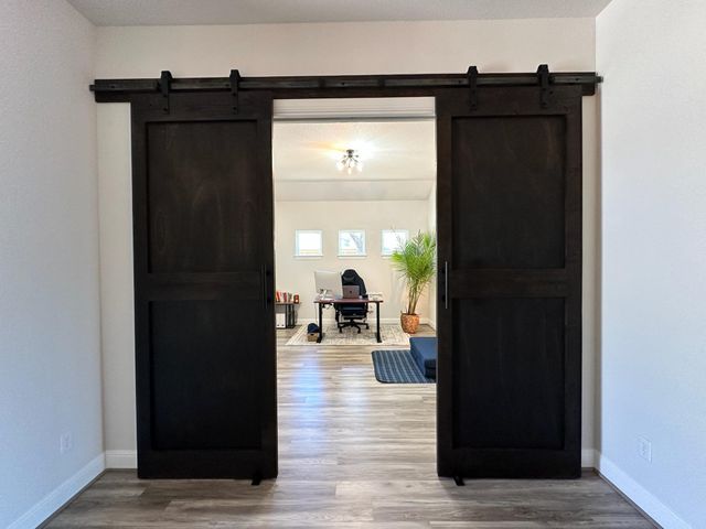 240 Brentwood DR, Austin, TX 78737