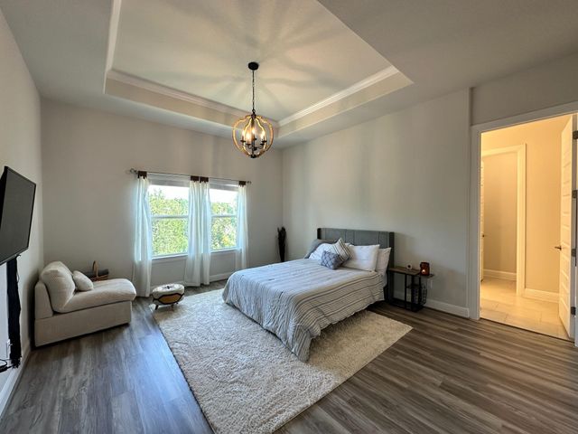 240 Brentwood DR, Austin, TX 78737