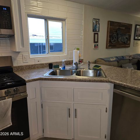 2524 E CONTENTION MINE Road 22N, Phoenix, AZ 85032