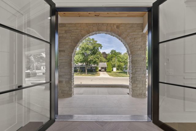 3151 Asbury Drive, Columbus, OH 43221