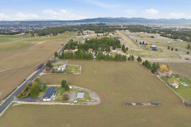 5621 S Conklin Rd, Greenacres, WA 99016
