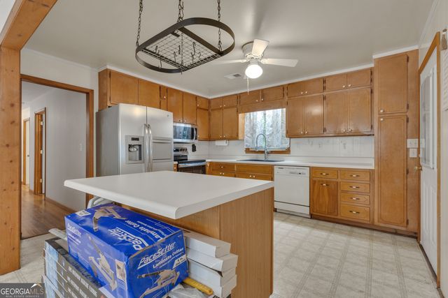11649 Panhandle Road, Hampton, GA 30228