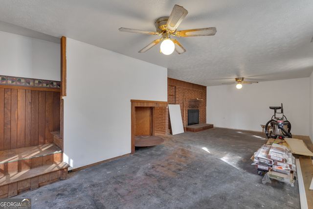 11649 Panhandle Road, Hampton, GA 30228