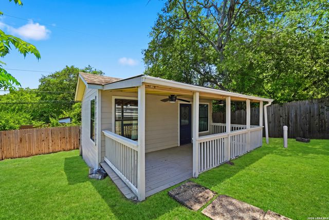 334 Karen Ln, San Antonio, TX 78209