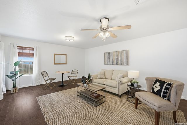 334 Karen Ln, San Antonio, TX 78209