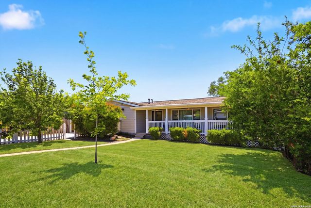 334 Karen Ln, San Antonio, TX 78209