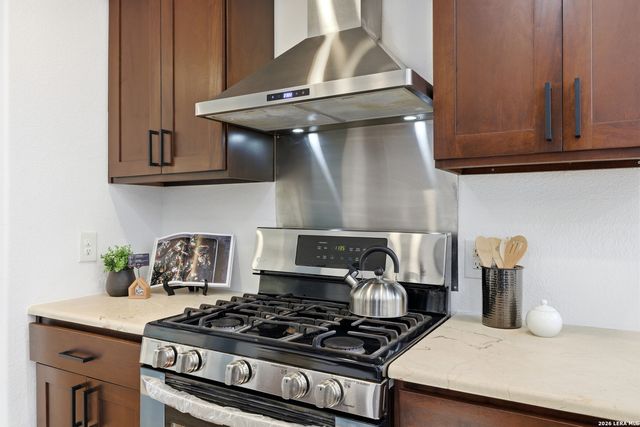 334 Karen Ln, San Antonio, TX 78209