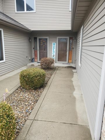 1763 Amber Drive, Hobart, IN 46342