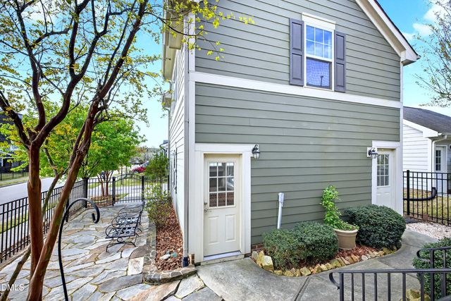 2025 Great Ridge Parkway, Chapel Hill, NC 27516