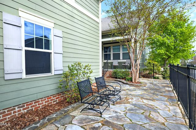 2025 Great Ridge Parkway, Chapel Hill, NC 27516