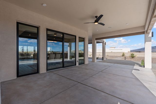 716 Colorado Mountain Road NE, Rio Rancho, NM 87124