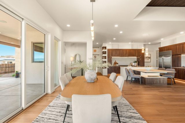 716 Colorado Mountain Road NE, Rio Rancho, NM 87124