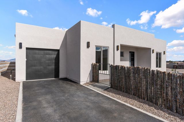 716 Colorado Mountain Road NE, Rio Rancho, NM 87124