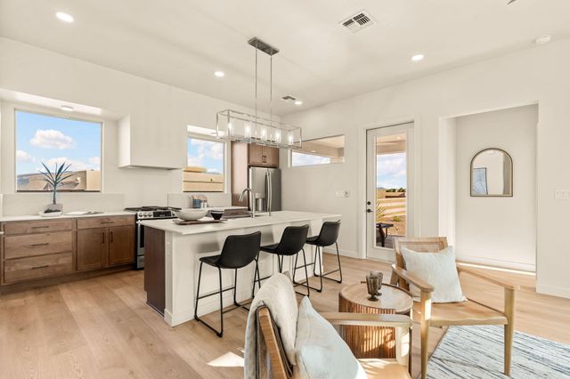 716 Colorado Mountain Road NE, Rio Rancho, NM 87124
