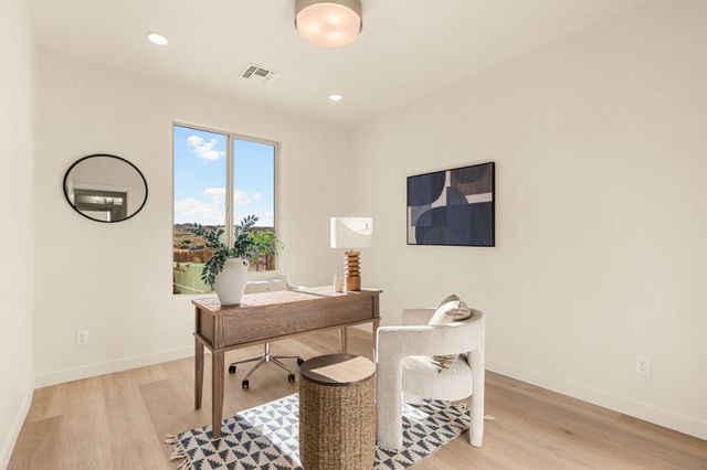 716 Colorado Mountain Road NE, Rio Rancho, NM 87124
