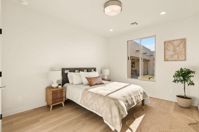 716 Colorado Mountain Road NE, Rio Rancho, NM 87124
