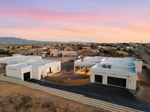 716 Colorado Mountain Road NE, Rio Rancho, NM 87124