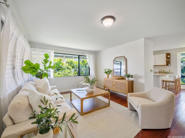 3656 Alani Drive, Honolulu, HI 96822