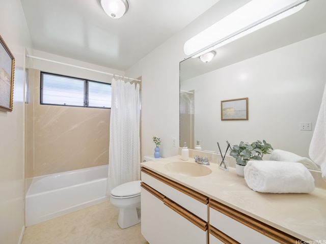 3656 Alani Drive, Honolulu, HI 96822