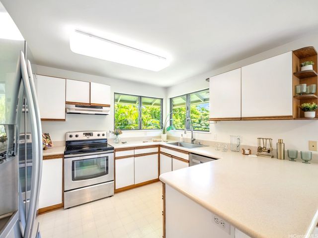 3656 Alani Drive, Honolulu, HI 96822