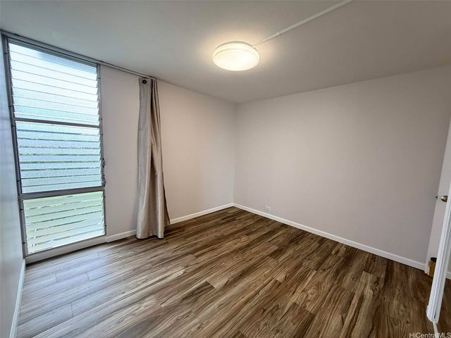 949 Ala Nanala Street 1202, Honolulu, HI 96818