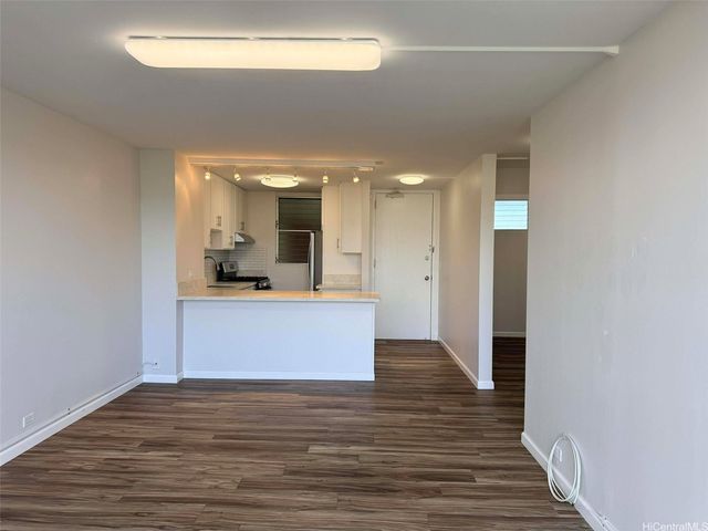 949 Ala Nanala Street 1202, Honolulu, HI 96818