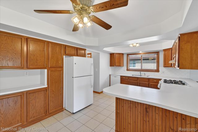 13177 Grand Haven Drive, Sterling Heights, MI 48312