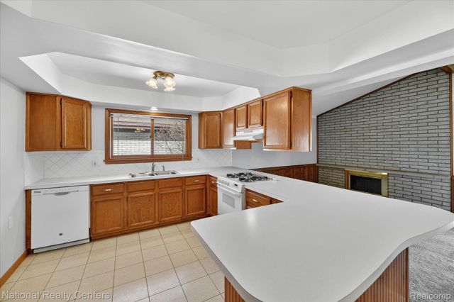 13177 Grand Haven Drive, Sterling Heights, MI 48312