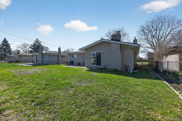 13177 Grand Haven Drive, Sterling Heights, MI 48312