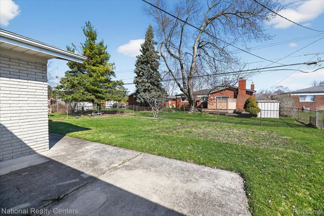 13177 Grand Haven Drive, Sterling Heights, MI 48312