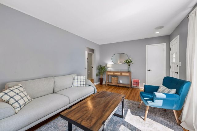 3350 Wyoming Avenue S, Saint Louis Park, MN 55426