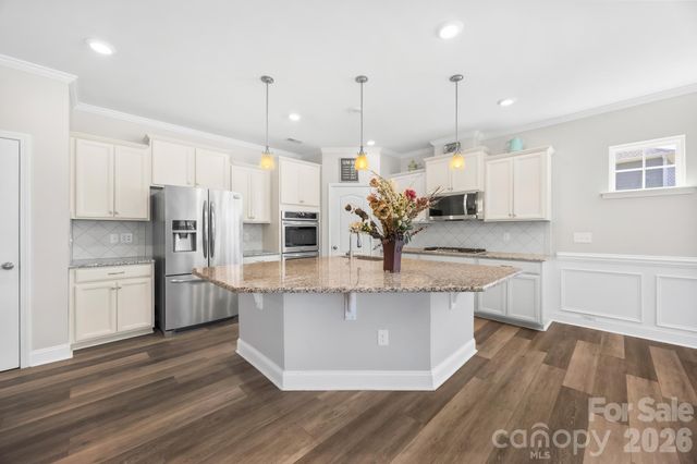 16113 Foreleigh Road, Huntersville, NC 28078