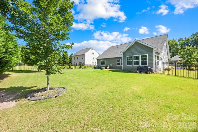 16113 Foreleigh Road, Huntersville, NC 28078