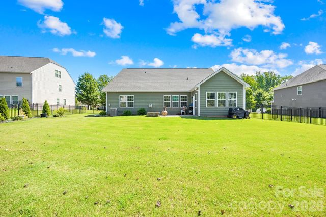 16113 Foreleigh Road, Huntersville, NC 28078