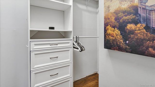 3 Altamont Avenue, Sea Cliff, NY 11579