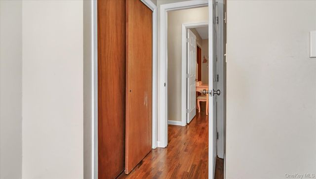 3 Altamont Avenue, Sea Cliff, NY 11579