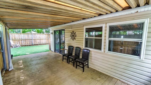 3 Altamont Avenue, Sea Cliff, NY 11579