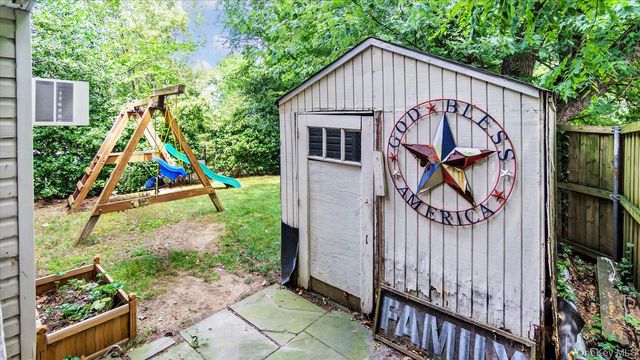 3 Altamont Avenue, Sea Cliff, NY 11579