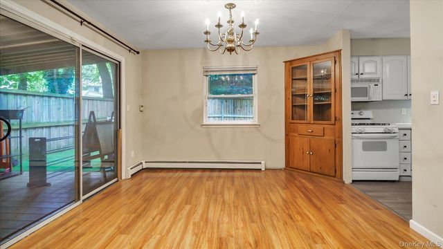 3 Altamont Avenue, Sea Cliff, NY 11579