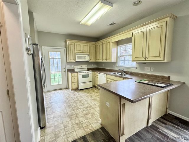 4914 Ross, Northport, AL 35475