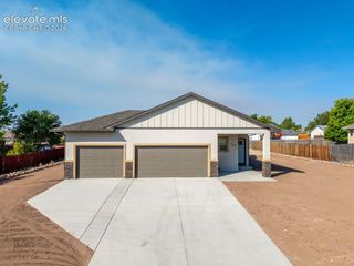 175 S Wiggins Drive, Pueblo West, CO 81007